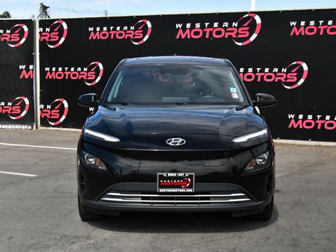 Used 2023 Hyundai Kona SEL FWD image 2