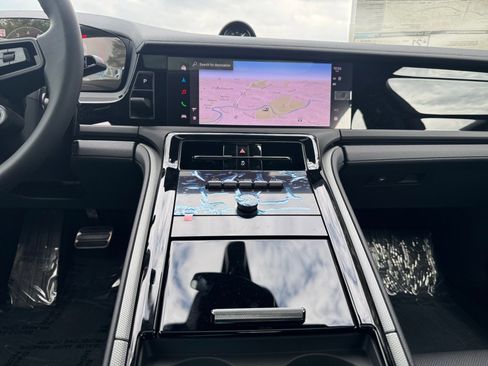 New 2025 Porsche Panamera image 16