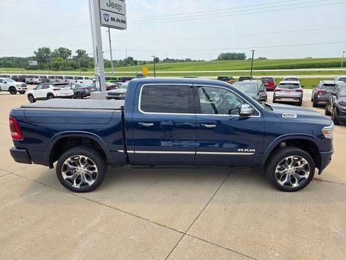 Used 2022 RAM 1500 Limited AWD/4WD image 9