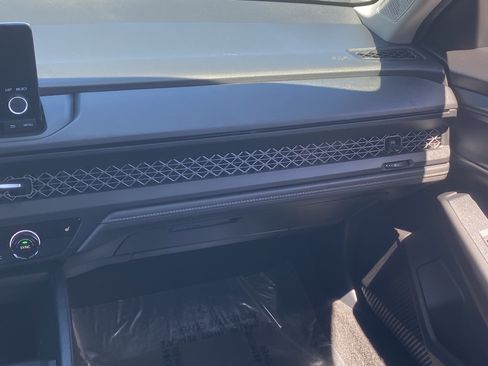 Used 2025 Honda Accord SE image 14