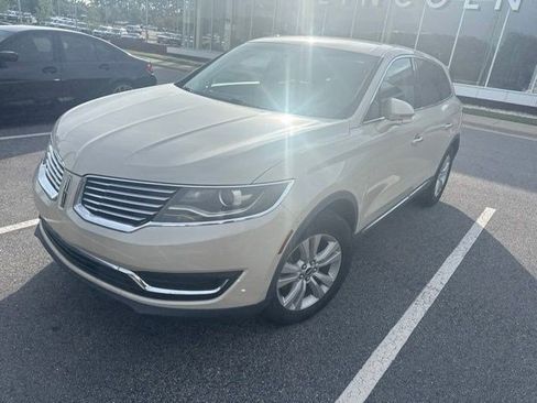 Used 2018 Lincoln MKX Premiere FWD image 2