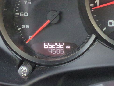 Used 2018 Porsche 718 Cayman image 14