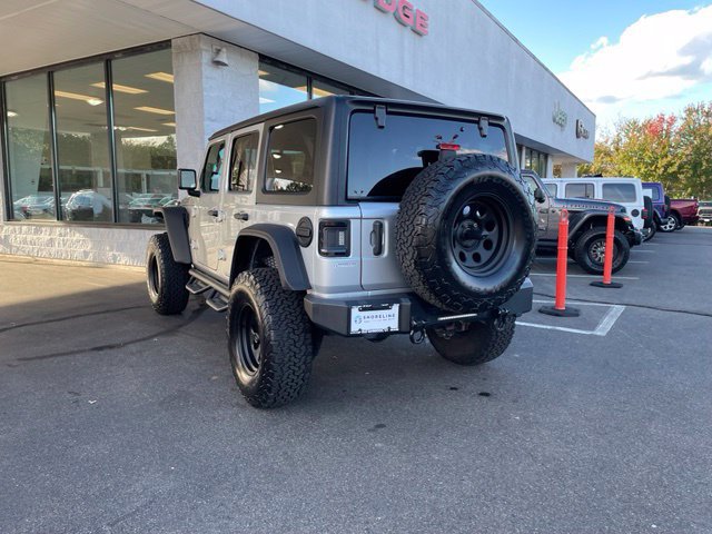 Used 2023 Jeep Wrangler Unlimited Rubicon AWD/4WD image 7