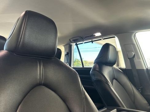 Certified 2025 Toyota Grand Highlander FWD image 23