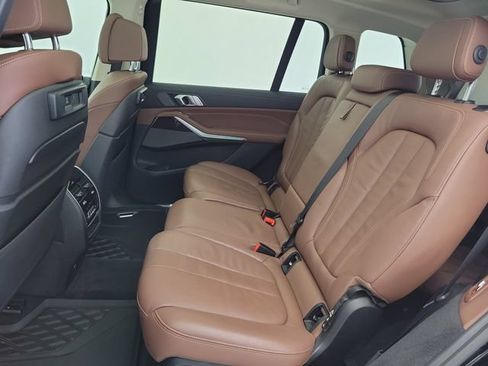 Used 2021 BMW X7 xDrive40i w/ Executive Package AWD/4WD image 15