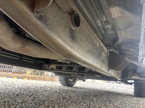 Used 2005 GMC Sierra 2500 SLT w/ Heavy-Duty Power Package image 24