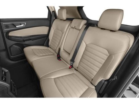 Used 2024 Ford Edge SEL w/ Convenience Package image 13