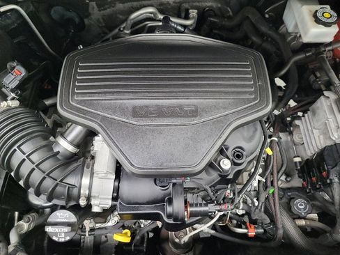 Used 2019 GMC Acadia SLT w/ Black Edition image 30