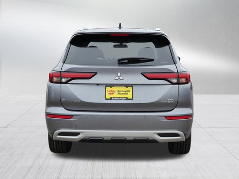 Used 2023 Mitsubishi Outlander SEL image 6