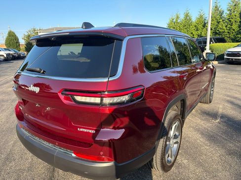 Used 2025 Jeep Grand Cherokee L Limited w/ Luxury Tech Group II AWD/4WD image 5