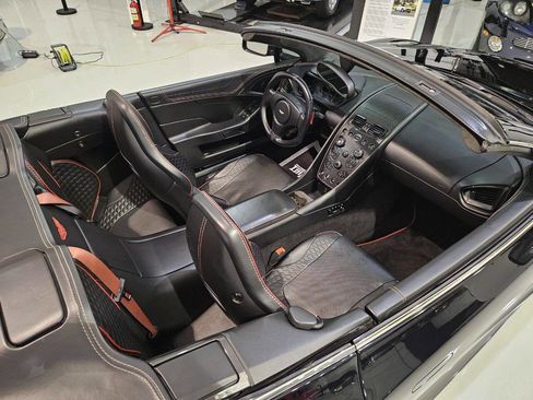 Used 2014 Aston Martin Vanquish Volante image 26