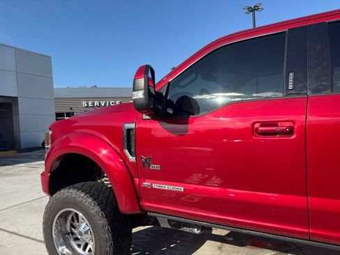 Used 2021 Ford F250 Lariat w/ Lariat Ultimate Package AWD/4WD image 34