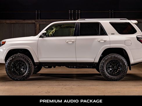 Used 2021 Toyota 4Runner SR5 image 6