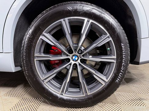 Used 2024 BMW X5 xDrive40i w/ M Sport Package image 23