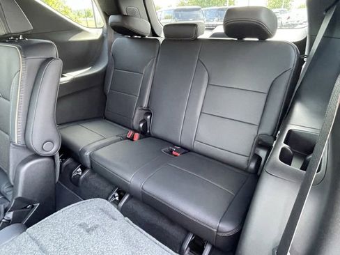 New 2026 Chevrolet Traverse High Country w/ LPO, Floor Liner Package image 34