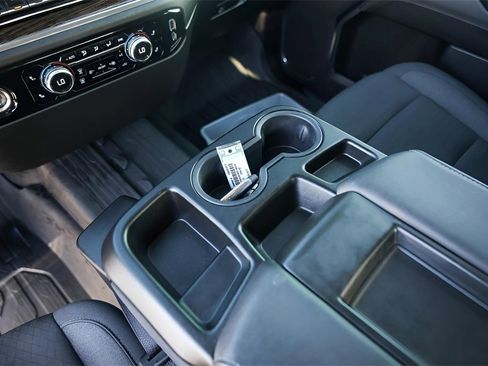 Used 2024 GMC Sierra 1500 Elevation image 23