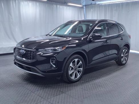 Certified 2023 Ford Escape Platinum image 26