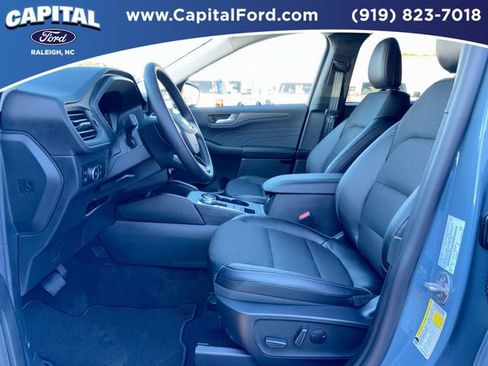 New 2026 Ford Escape SE FWD image 23