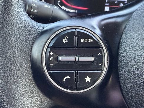 Used 2024 Kia Soul LX w/ Option Group 015 FWD image 30