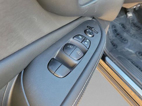 Used 2020 Nissan Murano S w/ Technology Package image 29