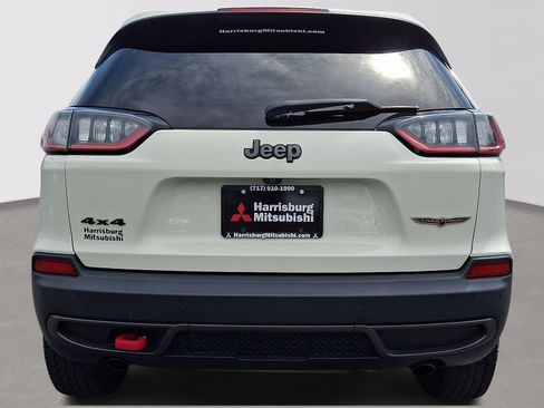 Used 2019 Jeep Cherokee Trailhawk AWD/4WD image 5