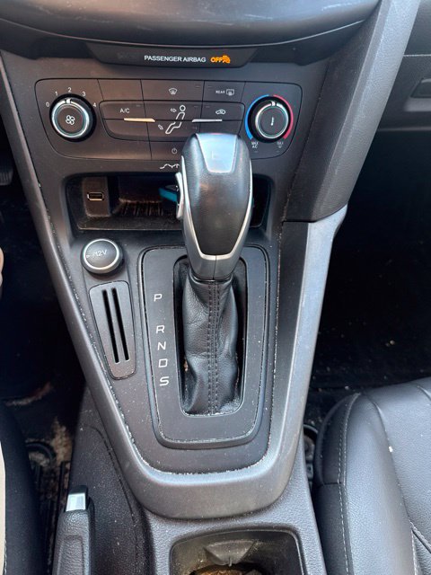 Used 2015 Ford Focus SE w/ Equipment Group 201A FWD image 5