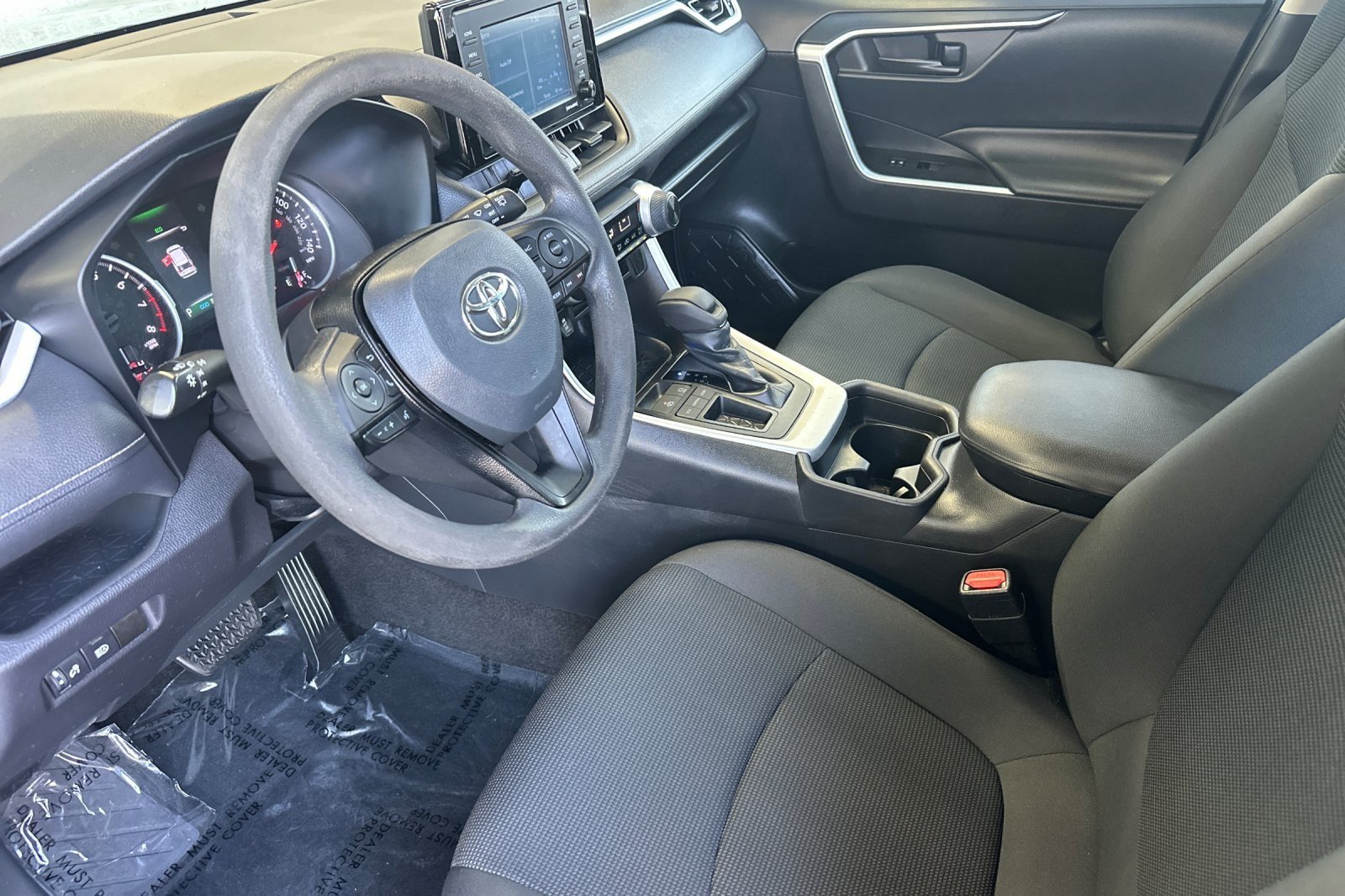 Used 2021 Toyota RAV4 LE w/ Carpet Mat Package (TMS) FWD image 9