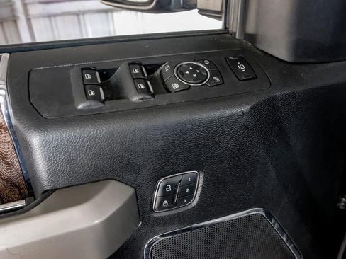 Used 2019 Ford F250 Lariat w/ Lariat Ultimate Package image 44