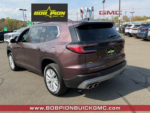 Used 2024 GMC Acadia Elevation w/ Luxury Package AWD/4WD image 3