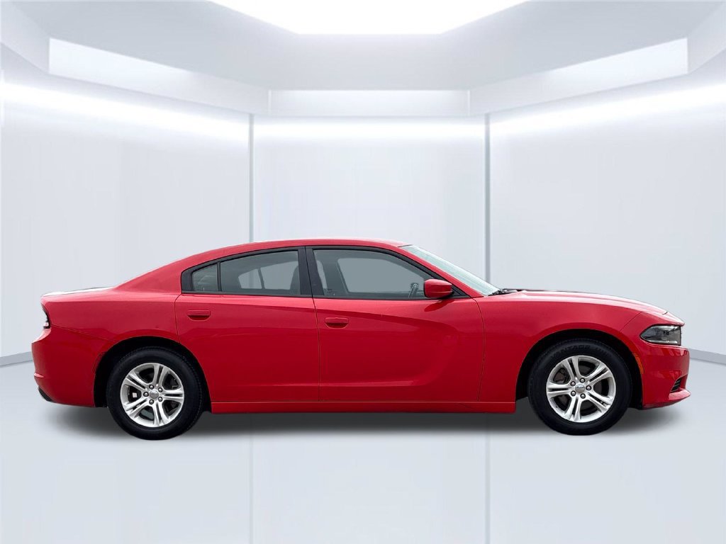 Used 2022 Dodge Charger SXT RWD image 6