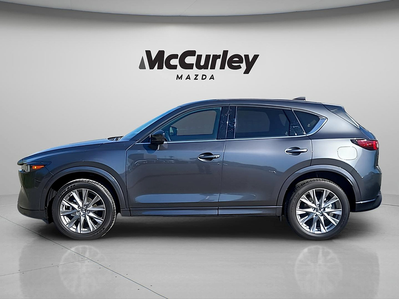 Certified 2025 MAZDA CX-5 AWD 2.5 S w/ Premium Plus Pkg image 4