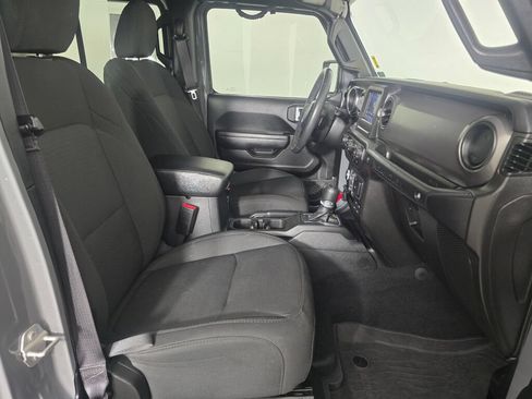 Used 2023 Jeep Wrangler Unlimited w/ Cold Weather Group AWD/4WD image 44