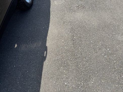 Used 2023 Toyota Highlander LE image 42