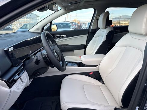 New 2026 Kia Sportage EX image 17