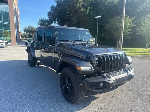 Used 2022 Jeep Gladiator Sport AWD/4WD image 10
