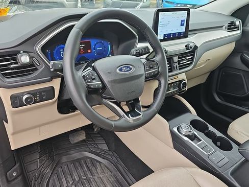 Used 2022 Ford Escape SEL w/ Technology Package image 13
