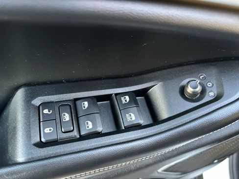 Used 2024 Jeep Grand Cherokee Limited 4xe image 10