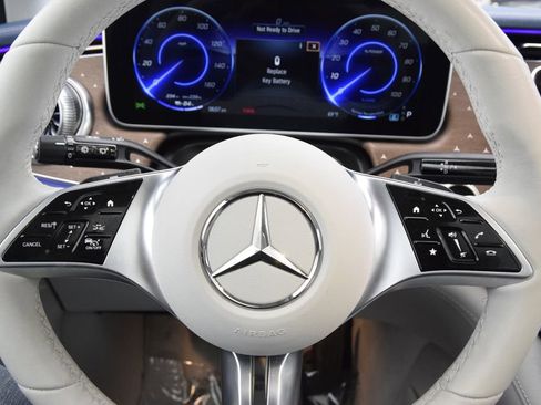 Certified 2023 Mercedes-Benz EQE 350+ SUV image 23