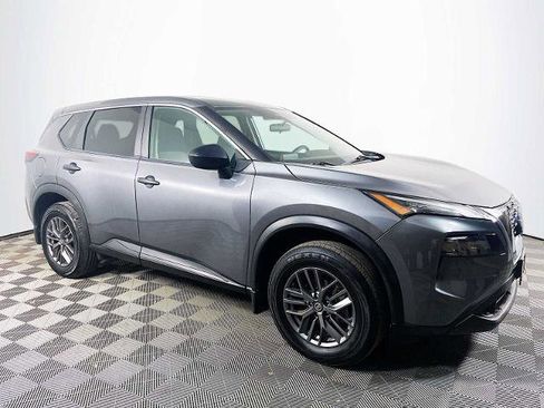 Certified 2021 Nissan Rogue S image 3