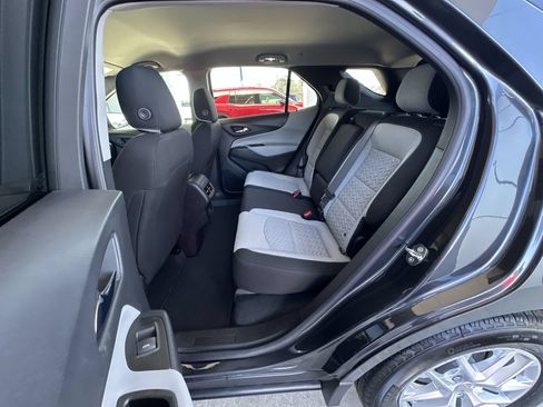 Used 2022 Chevrolet Equinox LS w/ LS Convenience Package FWD image 23
