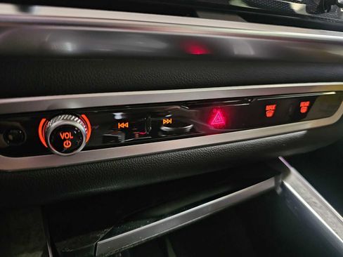 New 2026 BMW X5 xDrive40i w/ M Sport Package image 18