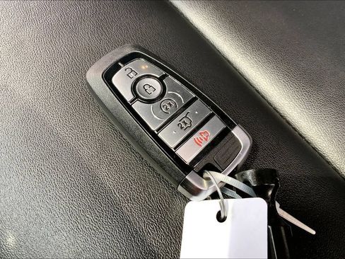Used 2023 Ford Explorer XLT w/ Equipment Group 202A AWD/4WD image 11