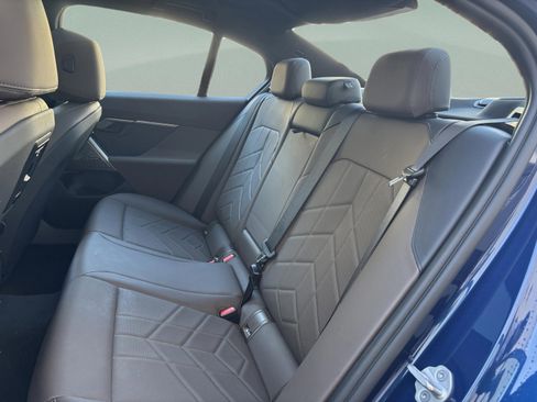 Used 2025 BMW i5 M60 image 25