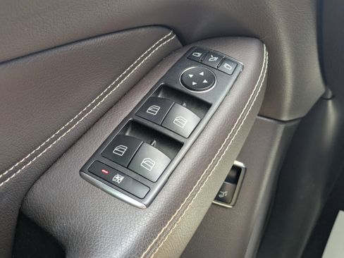 Used 2019 Mercedes-Benz GLE 400 4MATIC image 29