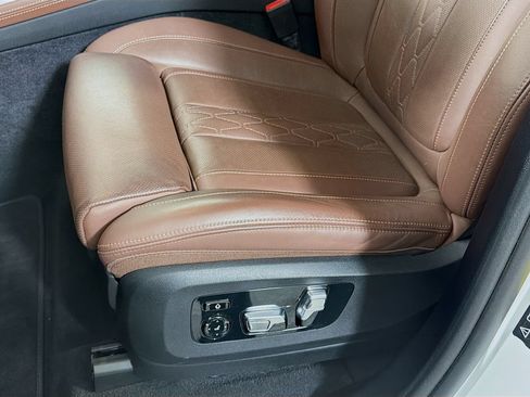 Used 2024 BMW X7 xDrive40i w/ Executive Package AWD/4WD image 24