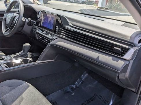 Used 2025 Toyota Camry LE w/ Convenience Package FWD image 6