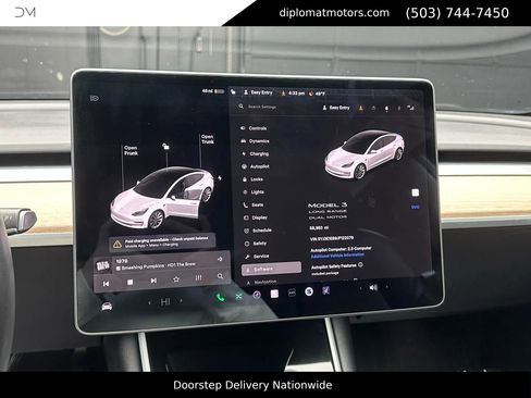 Used 2018 Tesla Model 3 Long Range image 29