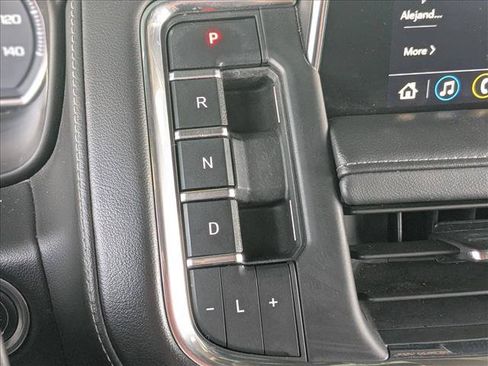 Used 2021 Chevrolet Tahoe LT w/ LT Signature Package RWD image 12