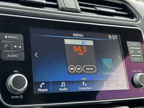 Used 2022 Nissan Leaf S image 18