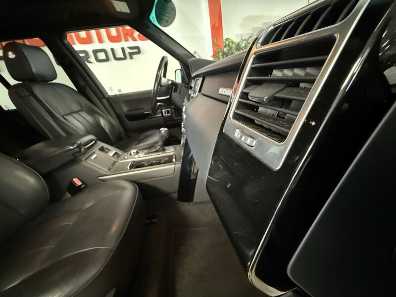 Used 2012 Land Rover Range Rover HSE AWD/4WD image 23